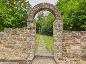 Photo 12- click for photo gallery